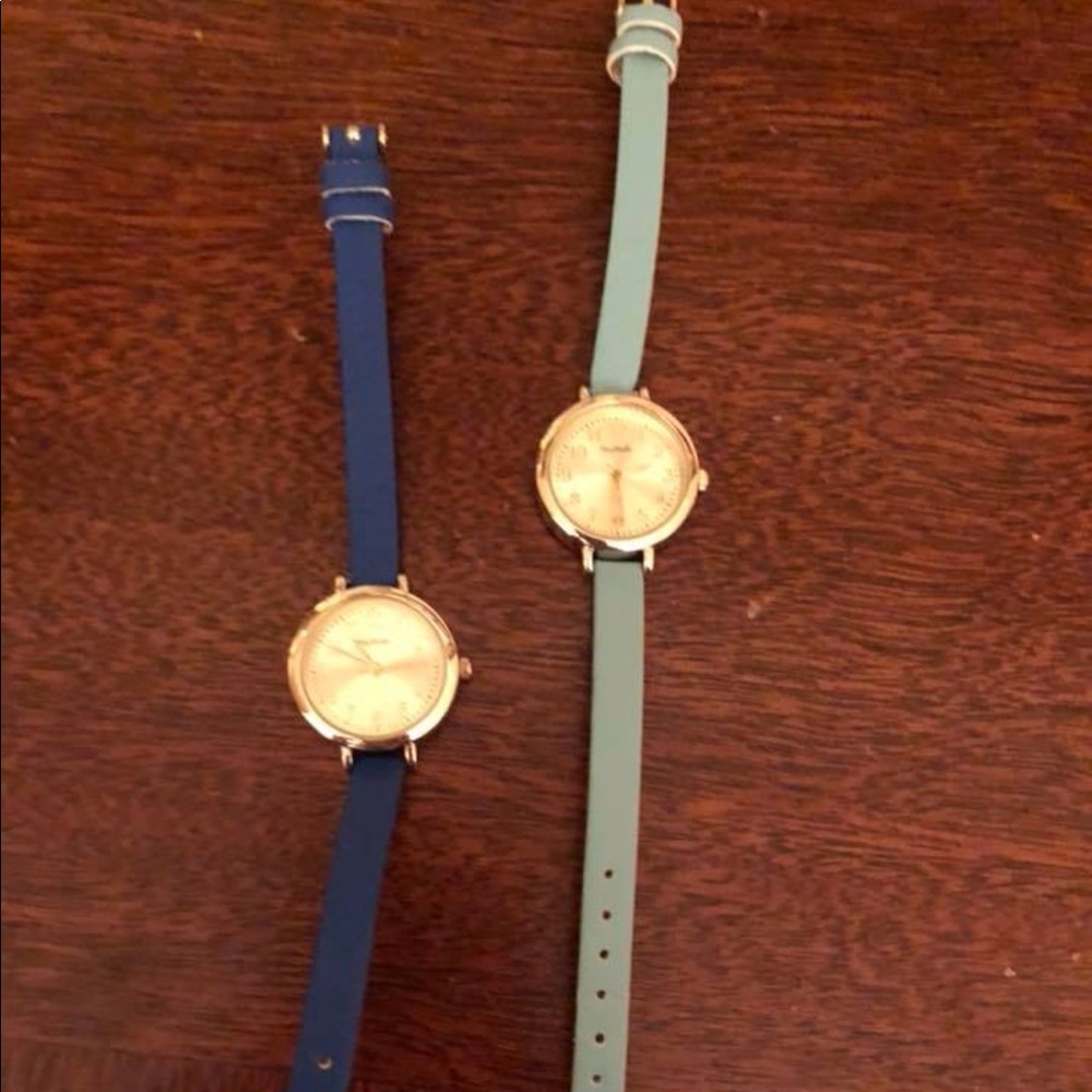 2 pairs of watches